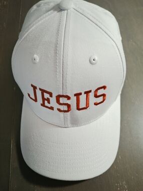 White Baseball Cap with Red "JESUS" Embroidery. NWOT. Unisex. S/M. Crown By Lids